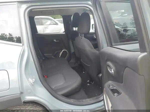 ZACCJBBBXHPF14156 2017 JEEP RENEGADE - Image 8