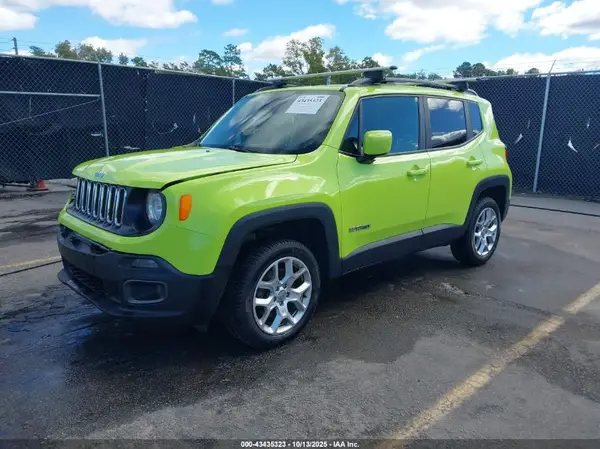 ZACCJBBBXHPF22497 2017 JEEP RENEGADE - Image 2