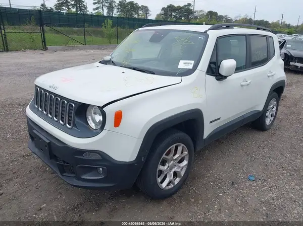 ZACCJBBBXHPF24718 2017 JEEP RENEGADE - Image 2