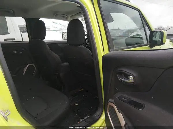 ZACCJBBBXHPF30177 2017 JEEP RENEGADE - Image 8