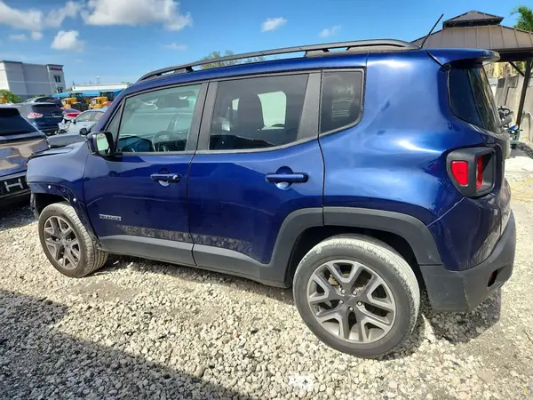ZACCJBBBXHPF58920 2017 JEEP RENEGADE - Image 2