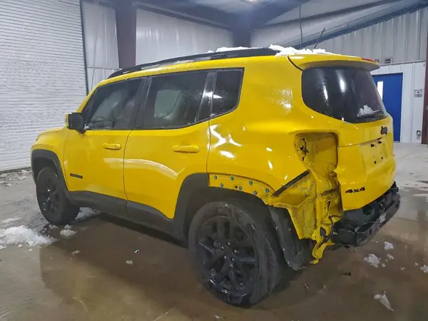 ZACCJBBBXHPG25953 2017 JEEP RENEGADE - Image 2
