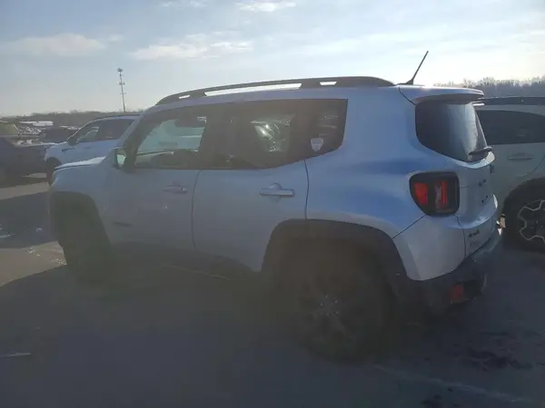 ZACCJBBBXHPG44938 2017 JEEP RENEGADE - Image 2