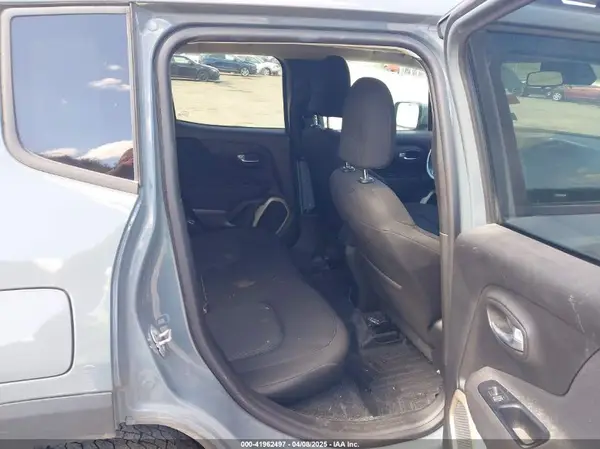 ZACCJBBBXHPG59178 2017 JEEP RENEGADE - Image 8