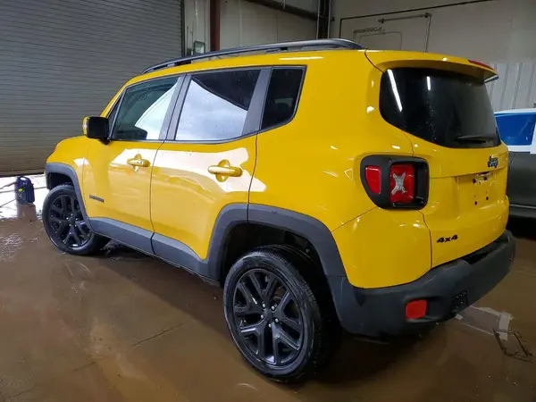 ZACCJBBBXHPG63165 2017 JEEP RENEGADE - Image 2