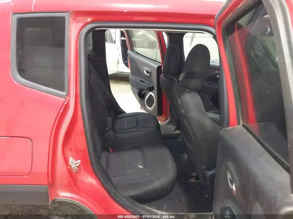 ZACCJBBBXJPH39182 2018 JEEP RENEGADE - Image 8