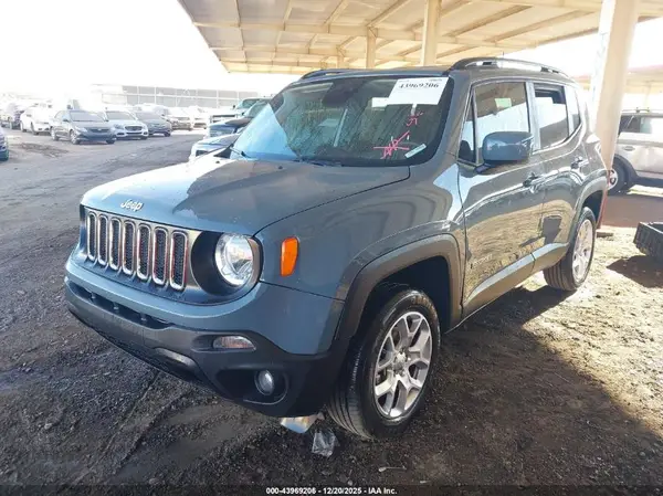 ZACCJBBBXJPH59139 2018 JEEP RENEGADE - Image 2
