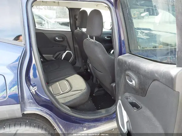 ZACCJBBBXJPH66253 2018 JEEP RENEGADE - Image 8