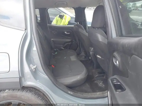 ZACCJBBBXJPJ19574 2018 JEEP RENEGADE - Image 8