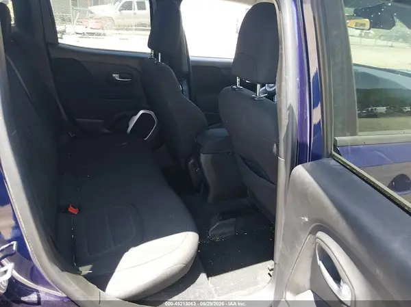 ZACCJBBBXJPJ48945 2018 JEEP RENEGADE - Image 8