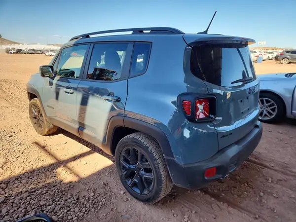 ZACCJBBH0HPE97906 2017 JEEP RENEGADE - Image 2