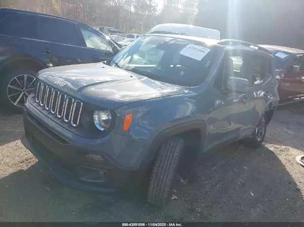 ZACCJBBH2HPF92418 2017 JEEP RENEGADE - Image 2