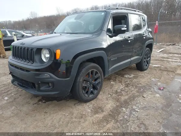 ZACCJBBH2JPH14930 2018 JEEP RENEGADE - Image 2