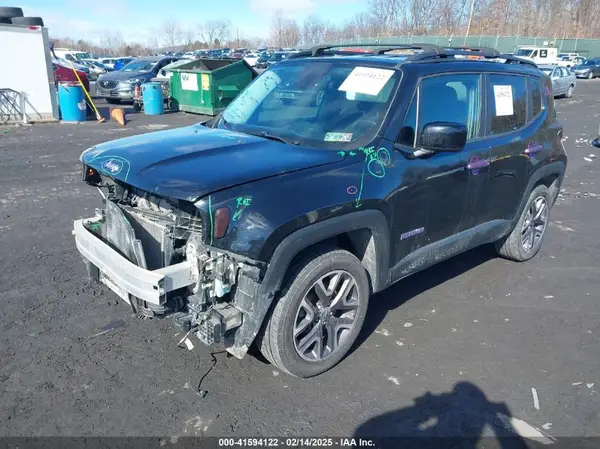 ZACCJBBH3HPF09594 2017 JEEP RENEGADE - Image 2