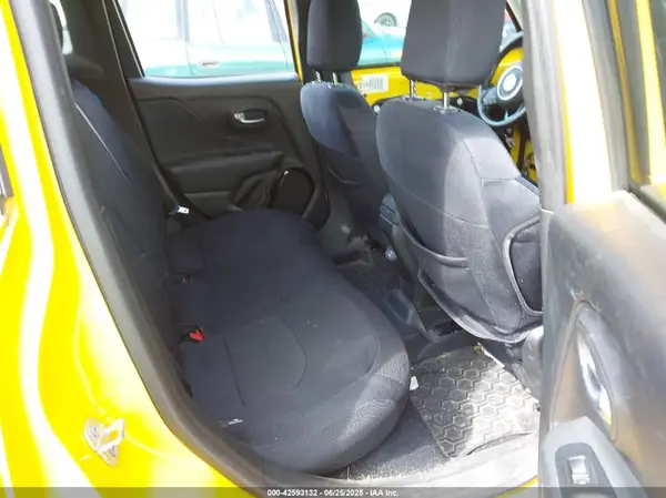 ZACCJBBH3JPH00406 2018 JEEP RENEGADE - Image 8