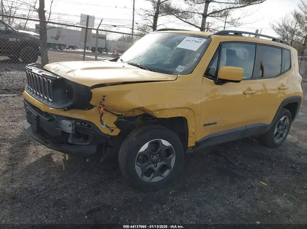 ZACCJBBH3JPH39108 2018 JEEP RENEGADE - Image 2