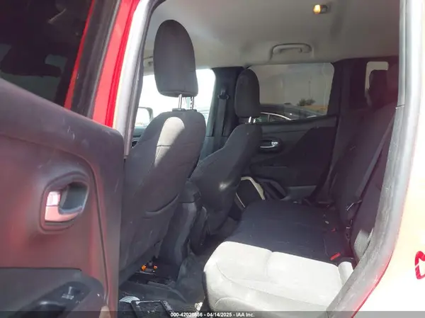 ZACCJBBH6HPF29631 2017 JEEP RENEGADE - Image 8