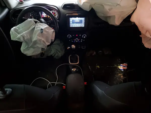 ZACCJBBH6JPH53956 2018 JEEP RENEGADE - Image 8