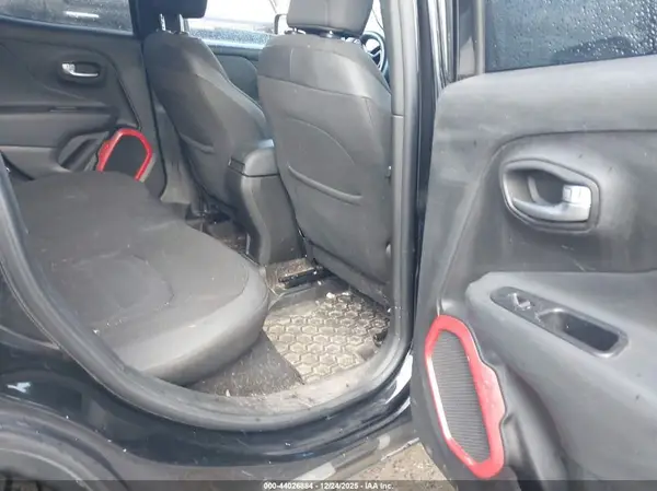ZACCJBBH9HPE94440 2017 JEEP RENEGADE - Image 8