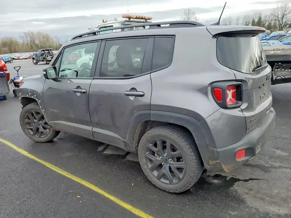 ZACCJBBH9JPH99569 2018 JEEP RENEGADE - Image 2