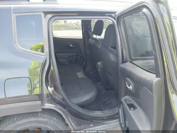ZACCJBBT0GPC88054 2016 JEEP RENEGADE - Image 8