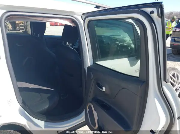 ZACCJBBT0GPC92203 2016 JEEP RENEGADE - Image 8