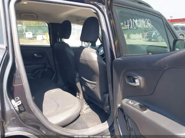ZACCJBBT0GPD04026 2016 JEEP RENEGADE - Image 8