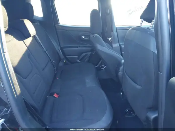 ZACCJBBT0GPD24633 2016 JEEP RENEGADE - Image 8