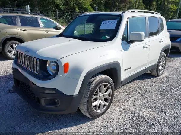 ZACCJBBT0GPD65831 2016 JEEP RENEGADE - Image 2