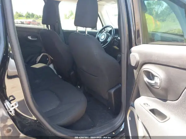 ZACCJBBT0GPE25932 2016 JEEP RENEGADE - Image 8