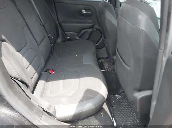 ZACCJBBT1GPD26763 2016 JEEP RENEGADE - Image 8