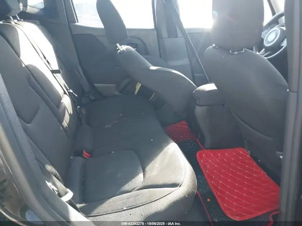 ZACCJBBT1GPD27556 2016 JEEP RENEGADE - Image 8