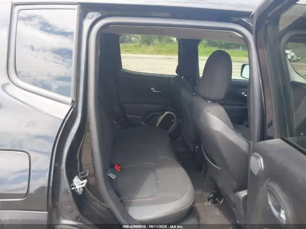 ZACCJBBT1GPD81911 2016 JEEP RENEGADE - Image 8