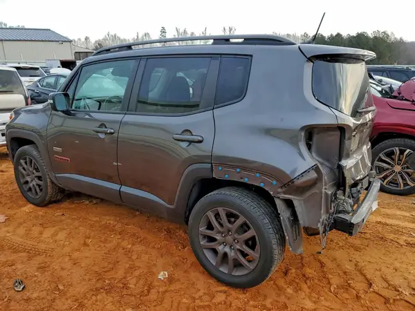 ZACCJBBT1GPD86199 2016 JEEP RENEGADE - Image 2