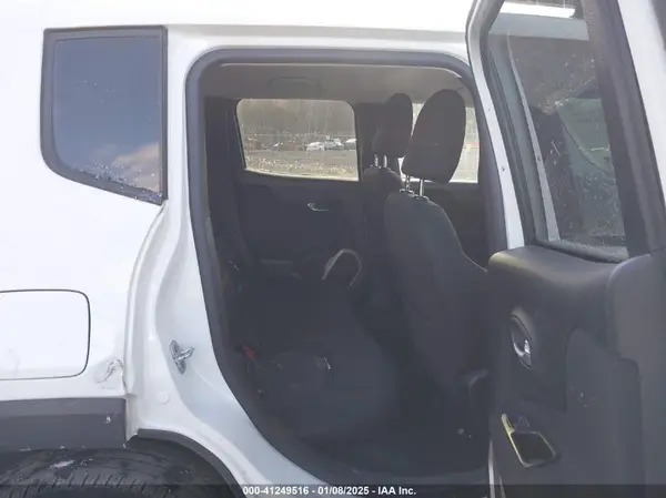 ZACCJBBT1GPE12767 2016 JEEP RENEGADE - Image 8