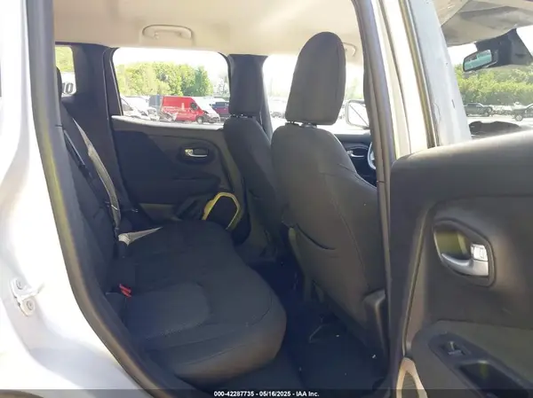 ZACCJBBT1GPE18603 2016 JEEP RENEGADE - Image 8