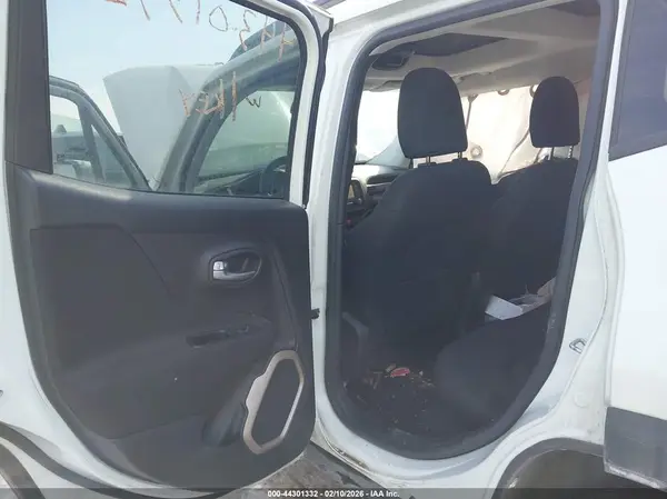 ZACCJBBT2GPD00799 2016 JEEP RENEGADE - Image 8
