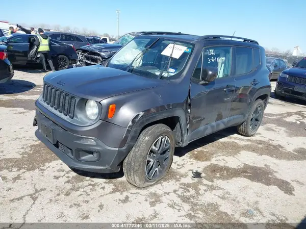 ZACCJBBT2GPD23466 2016 JEEP RENEGADE - Image 2
