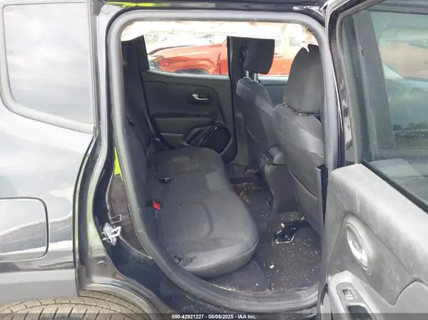 ZACCJBBT2GPD64597 2016 JEEP RENEGADE - Image 8
