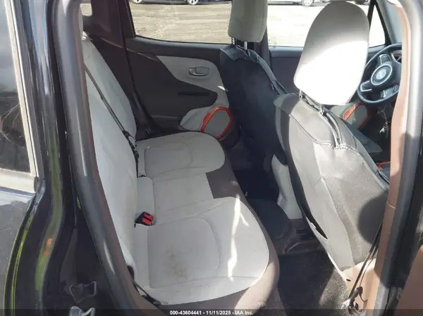 ZACCJBBT2GPD99656 2016 JEEP RENEGADE - Image 8