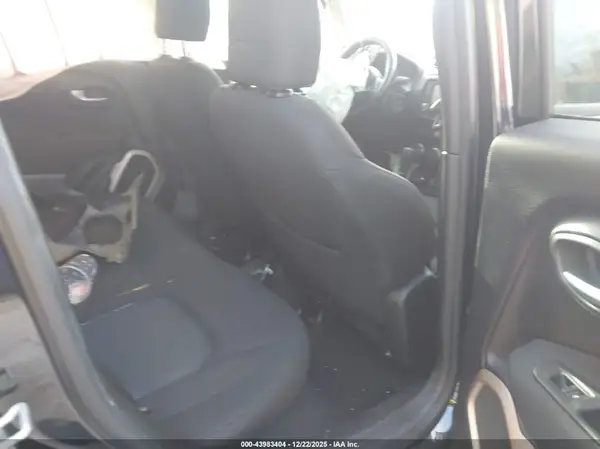 ZACCJBBT2GPE05391 2016 JEEP RENEGADE - Image 8