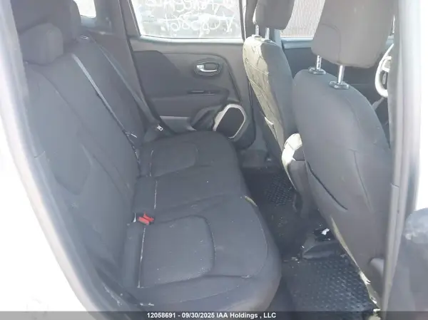 ZACCJBBT3GPC85861 2016 JEEP RENEGADE - Image 8