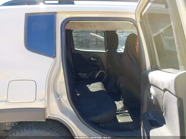 ZACCJBBT3GPE13371 2016 JEEP RENEGADE - Image 8