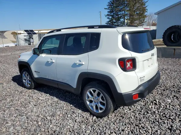 ZACCJBBT3GPE38349 2016 JEEP RENEGADE - Image 2
