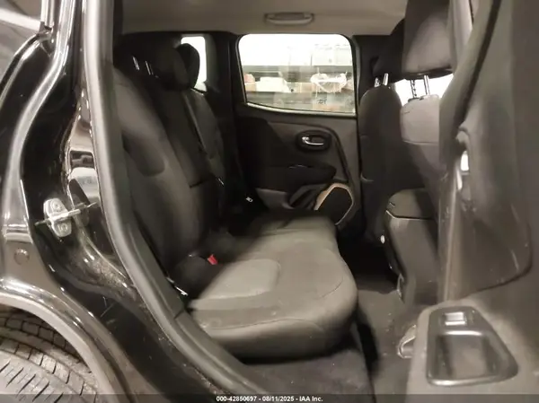 ZACCJBBT4GPC70351 2016 JEEP RENEGADE - Image 8