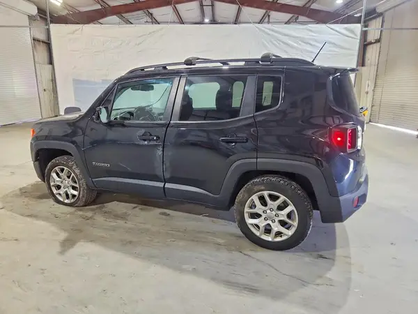 ZACCJBBT4GPD19743 2016 JEEP RENEGADE - Image 2