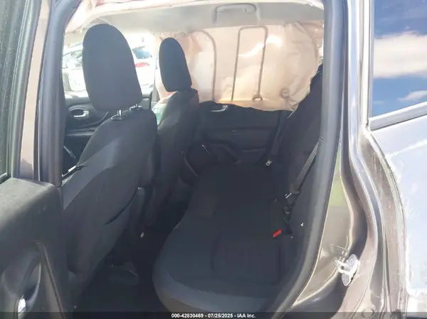ZACCJBBT4GPD43556 2016 JEEP RENEGADE - Image 8