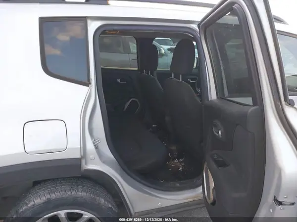 ZACCJBBT4GPD80705 2016 JEEP RENEGADE - Image 8