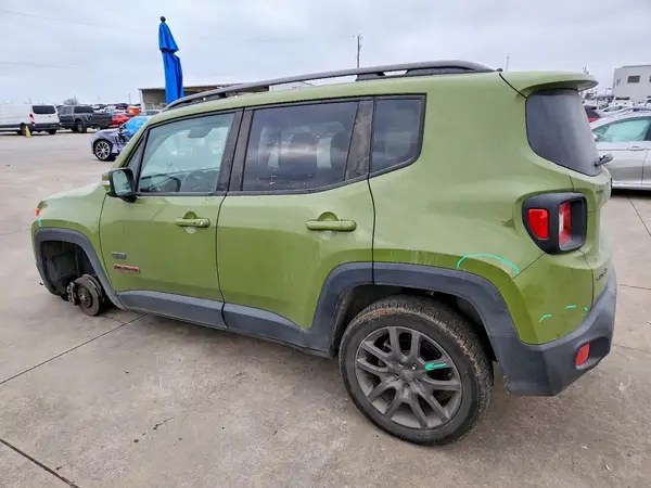 ZACCJBBT4GPE04078 2016 JEEP RENEGADE - Image 2