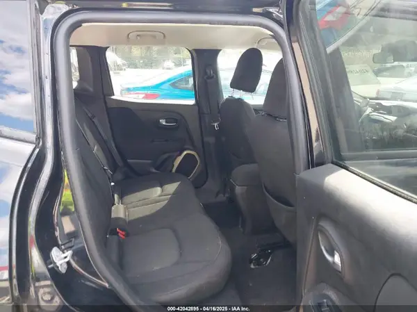 ZACCJBBT4GPE06560 2016 JEEP RENEGADE - Image 8